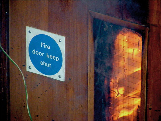 Fire resisting doors 